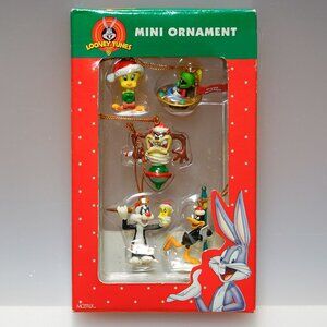 NIB 1998 Matrix Looney Tunes Mini Christmas Ornaments